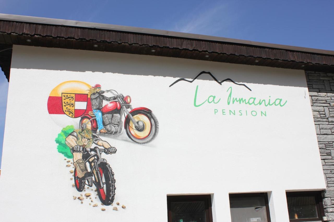 La Irmania Pension Ledenitzen エクステリア 写真